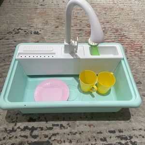 Perfectly cute magic sink